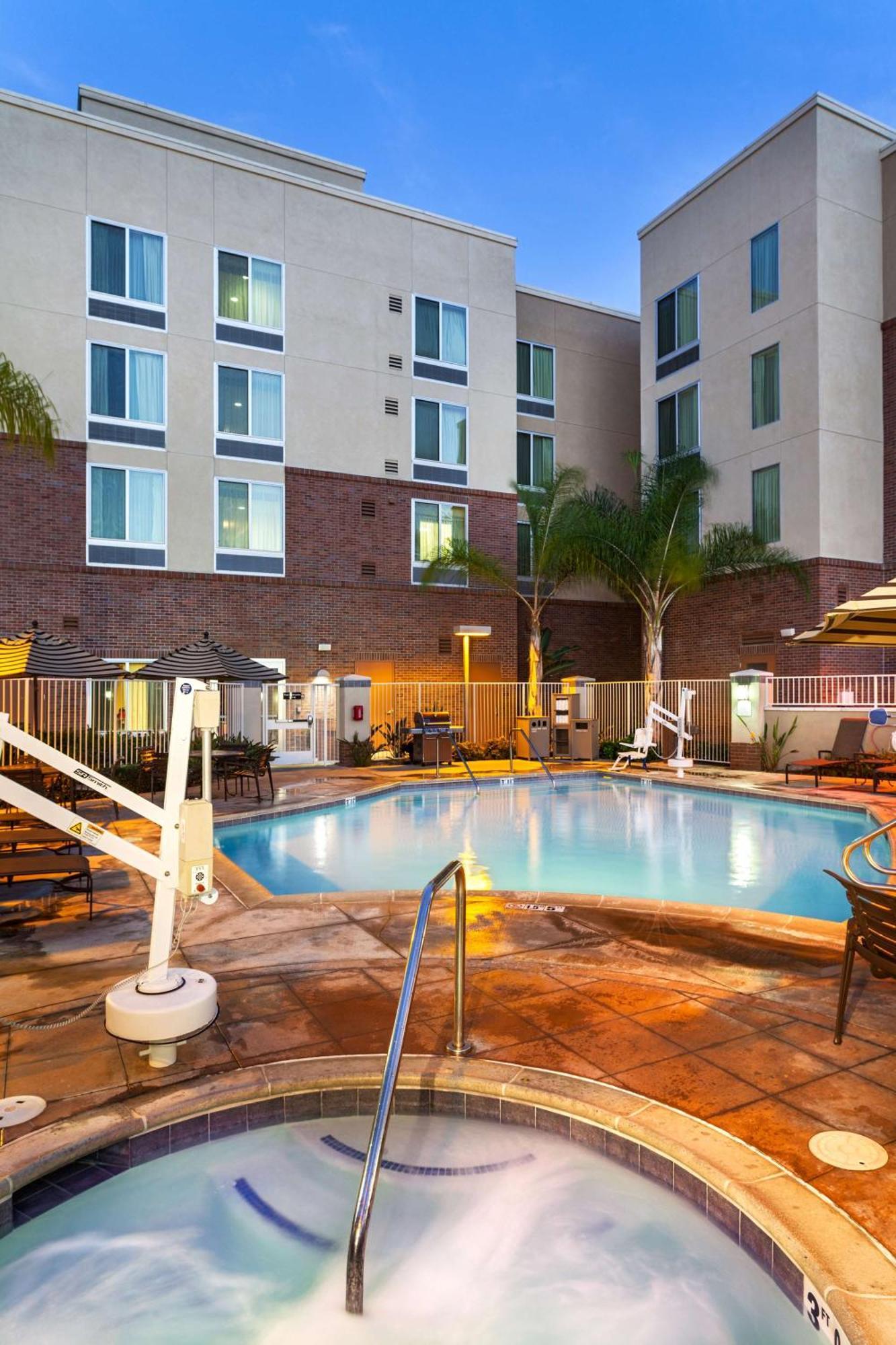 Hyatt Place San Diego-Vista/Carlsbad Exterior foto